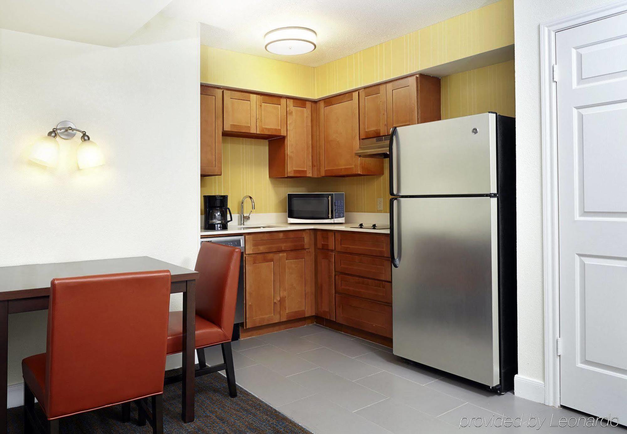 Residence Inn Houston By The Galleria Esterno foto